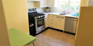 Charming 2 bed 1 bath Furnished, Utilities Included Gallery 13