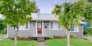 Fully Remodeled - 3 Bed/2 Bath with AC -  South Seattle - Boeing Field Gallery 1