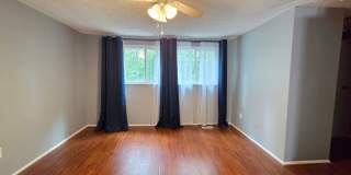 Beautiful Newington Forest Townhome Gallery 17