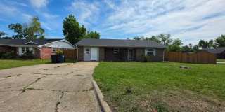 Cute 4 bedroom home in Shawnee Gallery 1