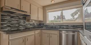 3 Bed / 1.5 Bath Auburn Rambler - Large Yard! 3 Bed / 1.5 Bath Auburn Rambler - Large Yard! Gallery 8
