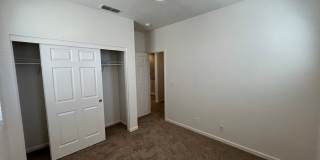 5 bedroom home located in Sylvan School District! Gallery 34