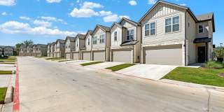 Caliza at the Loop Gallery 22