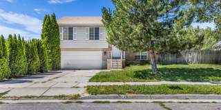 Spacious 4-Bedroom West Point Home with 2-Car Garage & Washer/Dryer Gallery 1