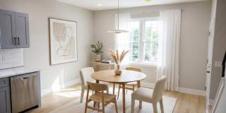 1201 LINDLEY Avenue Gallery 2