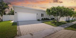 4524 RIVERWOOD Avenue Gallery 1
