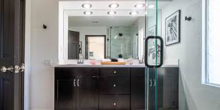 Luxury Mid-Century Retreat in the Heart of the Historic Movie Colony (Monthly Only - No Long Term) Gallery 13
