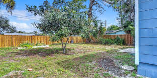 Beautifully remodeled, 1,332-square foot 3 bedroom/ 2½ bath/ home Gallery 30