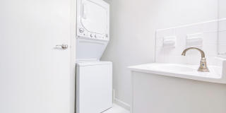 Orchard Square Gallery 16