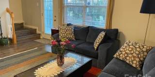 Room in 4 Bedroom Home at Meadowcreek Village Dr Gallery 12
