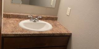 2 Bedroom Townhome in Boulder Ridge! Gallery 8