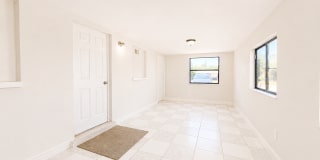 Newly Renovated 3/1 Single Family Home with Bonus room Gallery 11