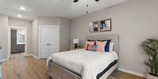 Magnolia at Powell Gallery 44