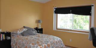 Convenient Location  *2Bed/1.5Bth plus Loft* Townhome in Apple Valley. Avail Sept. 1 Gallery 8
