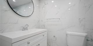 18601 NE 14th Ave Gallery 25