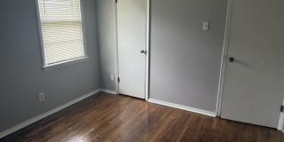 1347 Stonewall St Gallery 6