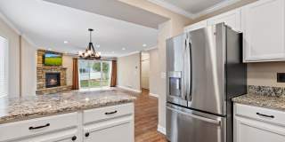5 Bed 3.5 Bath Home in Maple Hills Available Now!! Gallery 9