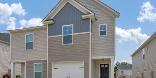 CLOSE TO DOWNTOWN COLUMBIA Gallery 1