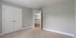 15436 SYMONDSBURY Way Gallery 36