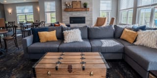 One Glenn Place Gallery 14