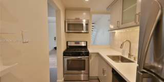 6884 N Kendall Dr Gallery 24