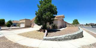 East El Paso 4 bed Refrig A/C Gallery 1