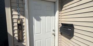 Available Now - Single Family House 5 Bedroom 2 Bath located in Roseland Area Gallery 3