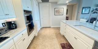 Seasonal/short term 3/2 renovated Ritz Carlton beauty with long water views Gallery 7