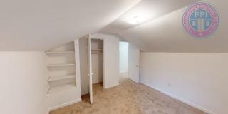 Coveted Old Town Lake Oswego Craftsman | Walk to George Rogers Park, Downtown Dining & Shopping Gallery 16