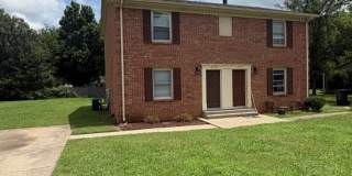 2558 Oak Hill Dr. 2558 Oak Hill Dr. Gallery 1