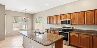 18185 W RIMROCK Street Gallery 2