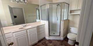 ORLANDO: 3 Bed/2.5 bath, 2 Story Townhome in Golden Heights! Gallery 9