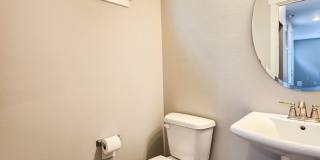 Newly Built Townhome 4bd 2.5ba Gallery 10