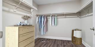 Deerwood Apartments Gallery 7