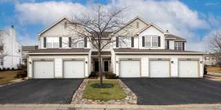 GORGEOUS 2 BEDROOM TOWNHOME LOCATED IN LINDENHURST AVAILABLE JUNE 14! Gallery 1