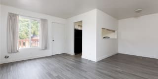 Garden Hill Apartments Gallery 35