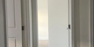 72 BROADSHIP Road Gallery 17