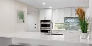 5601 Turtle Bay Drive unit: 302 Gallery 7