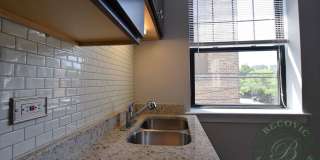 1642 W Jonquil Terrace Gallery 10