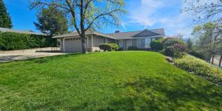 Light & Bright 3-Bedroom House in Ravenwood Subdivision Coming Available Early May! Gallery 6