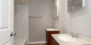 1059 W Foster Ave # 4D Gallery 12
