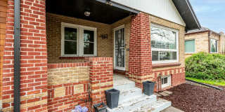1463 Dahlia St Gallery 29