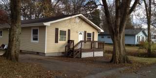 Charming 2-Bedroom Home in Maryville City Gallery 1