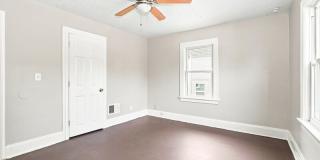 132 S. Highland Avenue Gallery 8