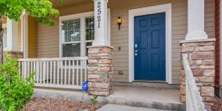 Shannara Grove townhome for rent! Gallery 1