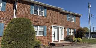 23 Lexington Court Gallery 1