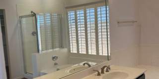 1301 E Briarwood Terrace Gallery 16