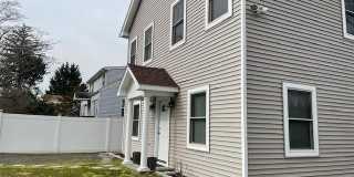 4 Newfield Street Gallery 17