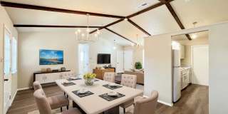 8211 Creekline Dr Gallery 4