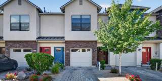 4860 Ciarra Kenndy Lane - New Paint and Flooring Throughout! Gallery 3